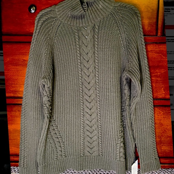 Bring the Cozy Turtleneck- Lululemon Size 8 NWT - Picture 1 of 5